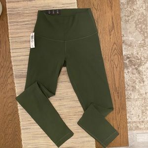 Aritzia-Tna BUTTER HI-RISE 7/8 leggings